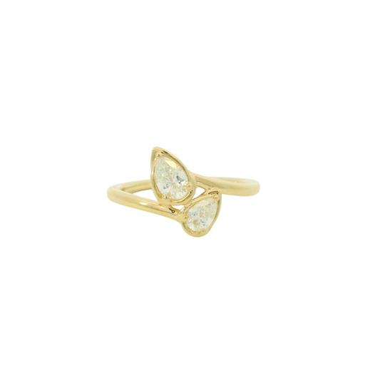 18 Karat Yellow Gold Diamond Bypass Fashion Ring